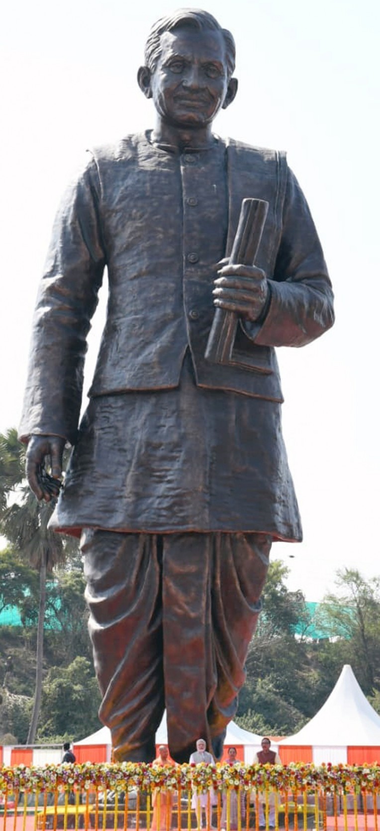 पं. दीनदयाल प्रतिमा का अनावरण