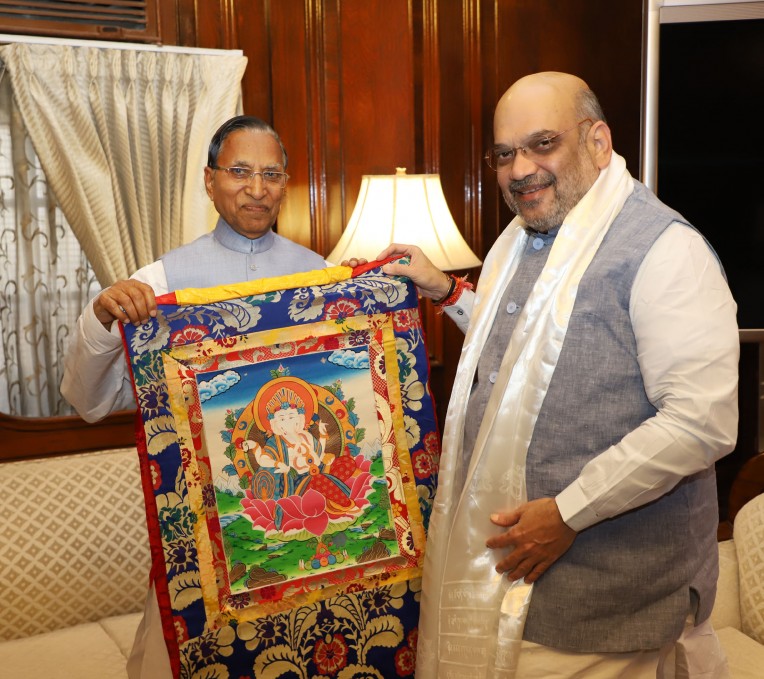 सिक्किम के राज्यपाल गृहमंत्री से मिले