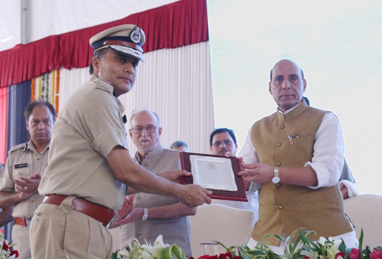 दिल्ली के पुलिस आयुक्त सम्मानित