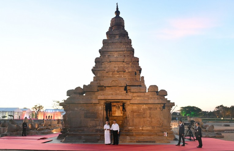 शोर मंदिर स्मारकों का दौरा