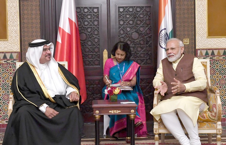 बहरीन के क्राउन प्रिंस से मिले मोदी