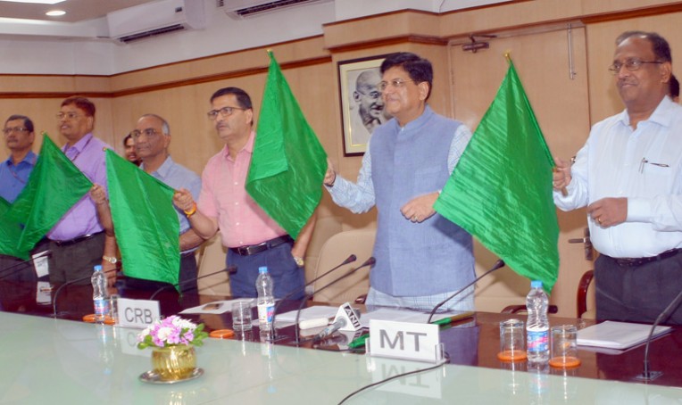 नैनी-दून जनशताब्दी एक्सप्रेस को हरी झंडी