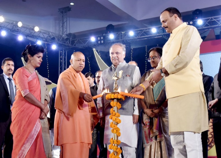 लखनऊ महोत्सव-2018 का शुभारम्भ