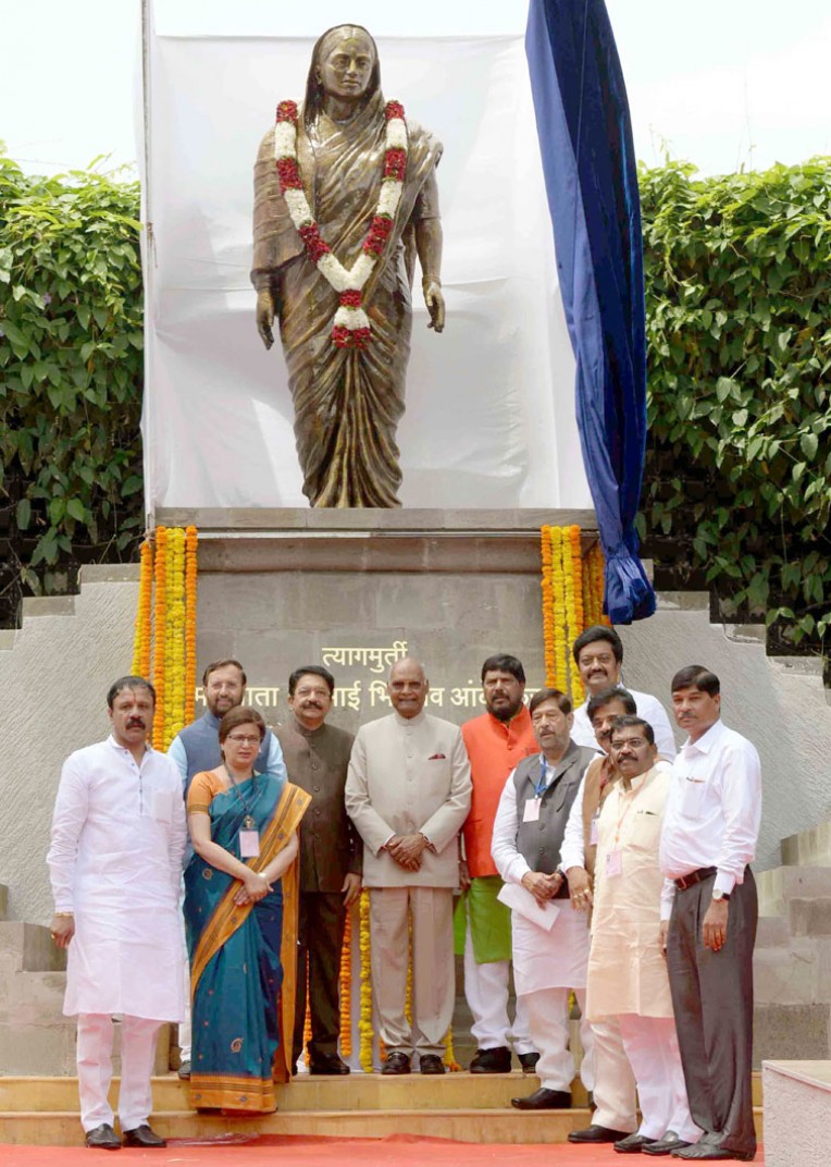 रामाबाई अम्बेडकर की मूर्ति का अनावरण