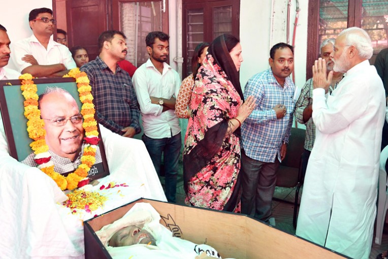 प्रधानमंत्री की भोला सिंह को श्रद्धांजलि