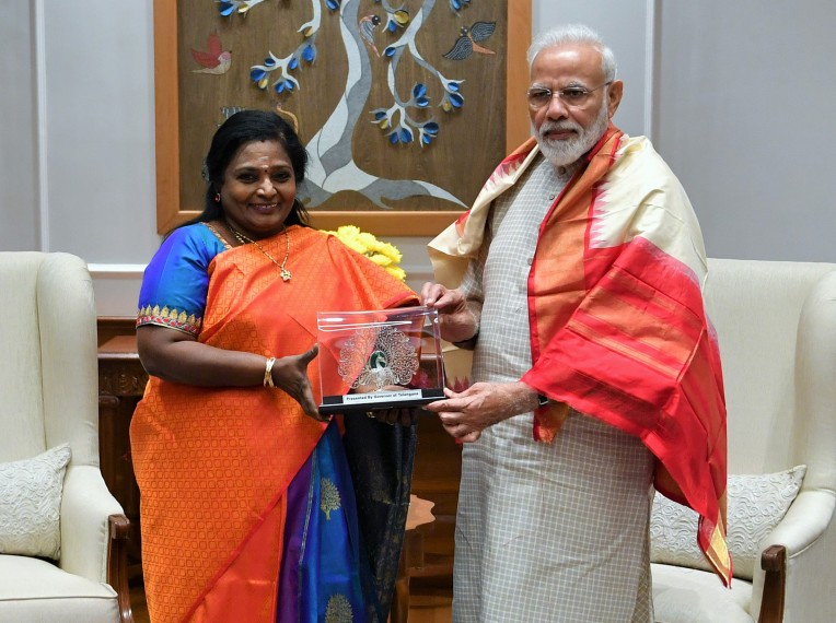 तेलंगाना की राज्यपाल मोदी से मिलीं