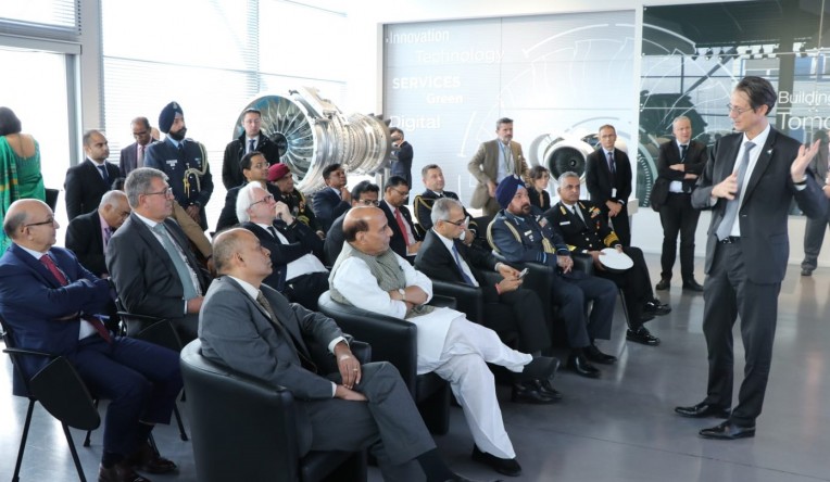 रक्षामंत्री राजनाथ सिंह को जानकारी