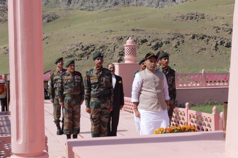 कारगिल के शहीदों को श्रद्धासुमन