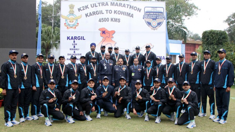 वायुसेना योद्धाओं के बीच एयर चीफ